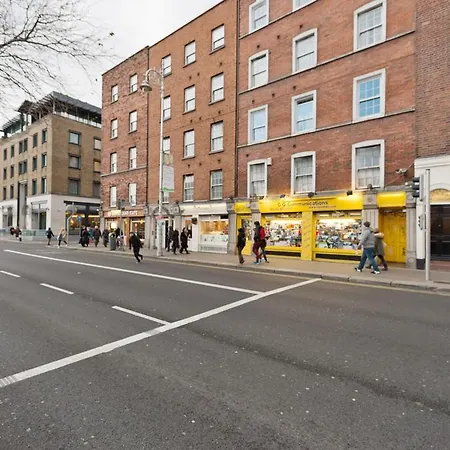 124 Ha'penny Bridge * Dublin